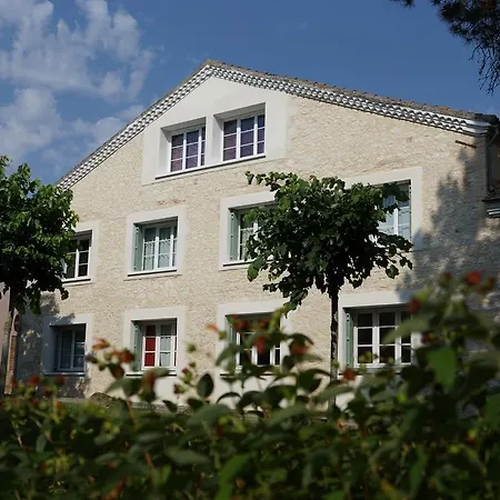 Un Coin De Paradis Pensión 3*